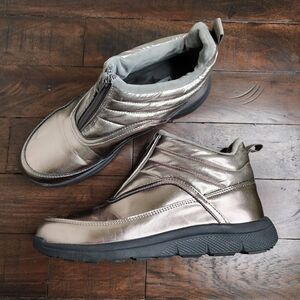 Jambu Laura Bronze Metallic Zip Up Cozy Slip-On Boot Sneakers Sz 8 Futuristic